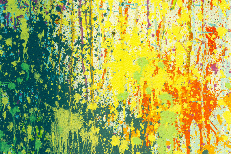 Skapande skola program 2024-25. Målning, abstrakt motiv i grönt gul och orange. 