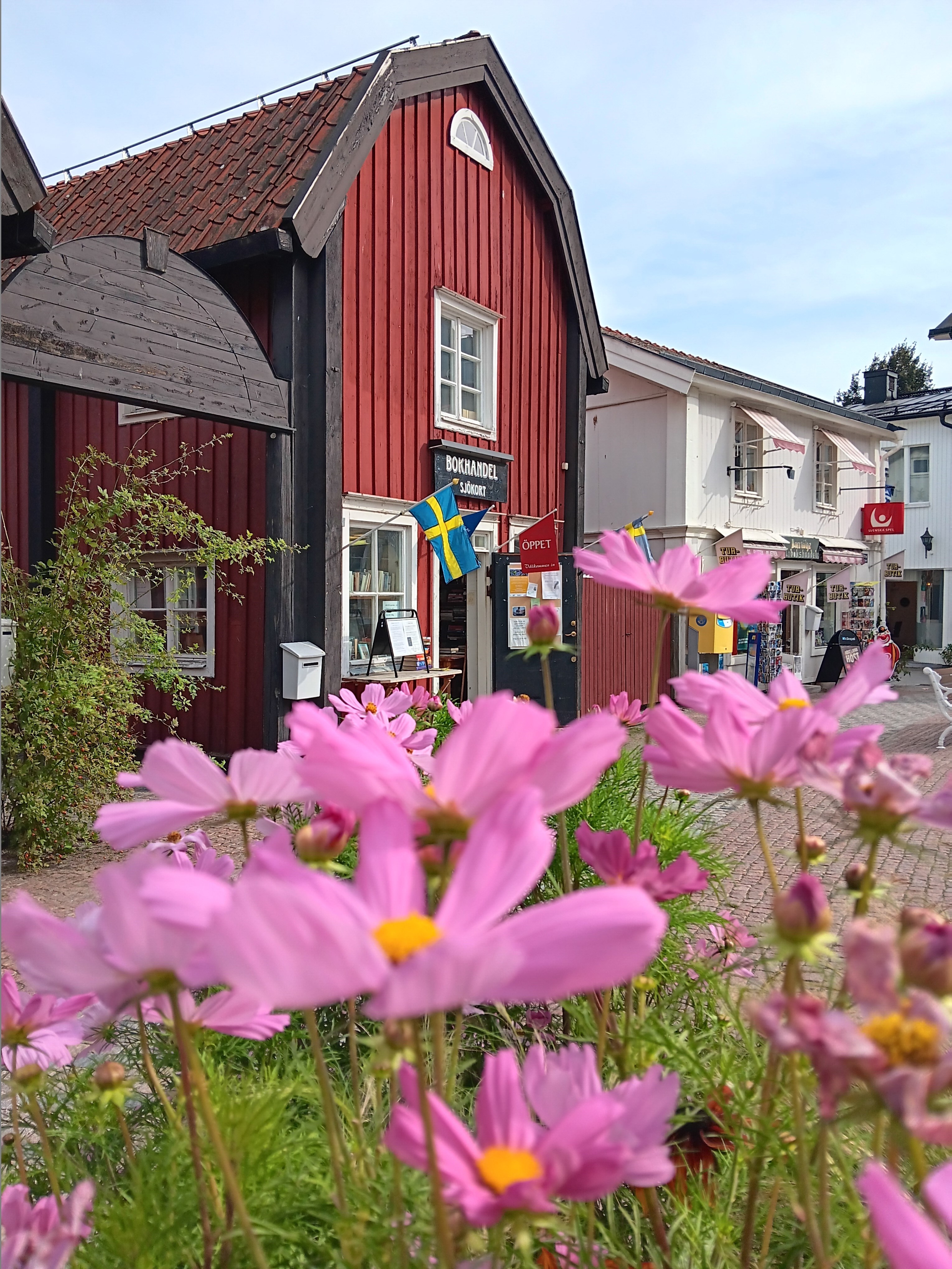 Roslagens bokhandel vid Lilla torget i Norrtlje