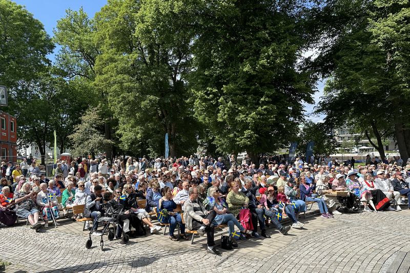 Nationaldagsfirande och medborgarceremoni 2024 i Societetsparken i Norrtälje.